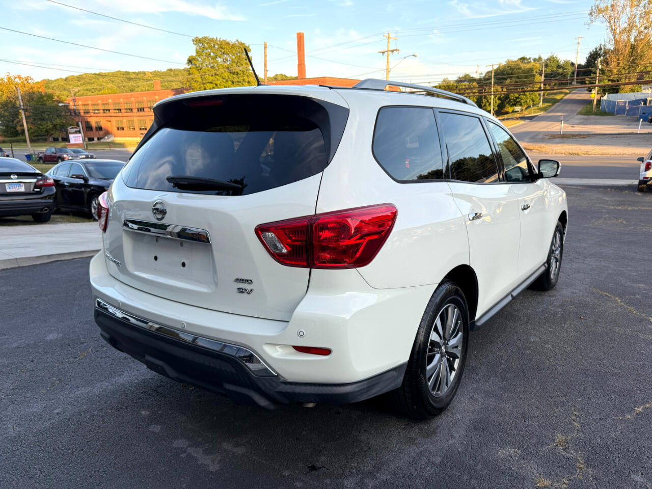 Nissan Pathfinder SV 2018 Nissan Pathfinder SV 2018