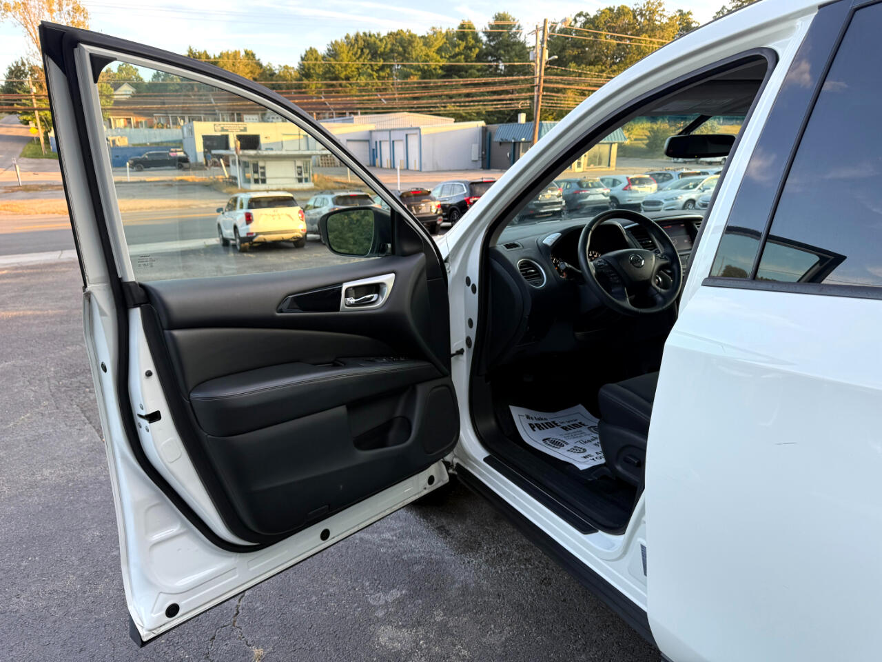 Nissan Pathfinder SV 2018 Nissan Pathfinder SV 2018