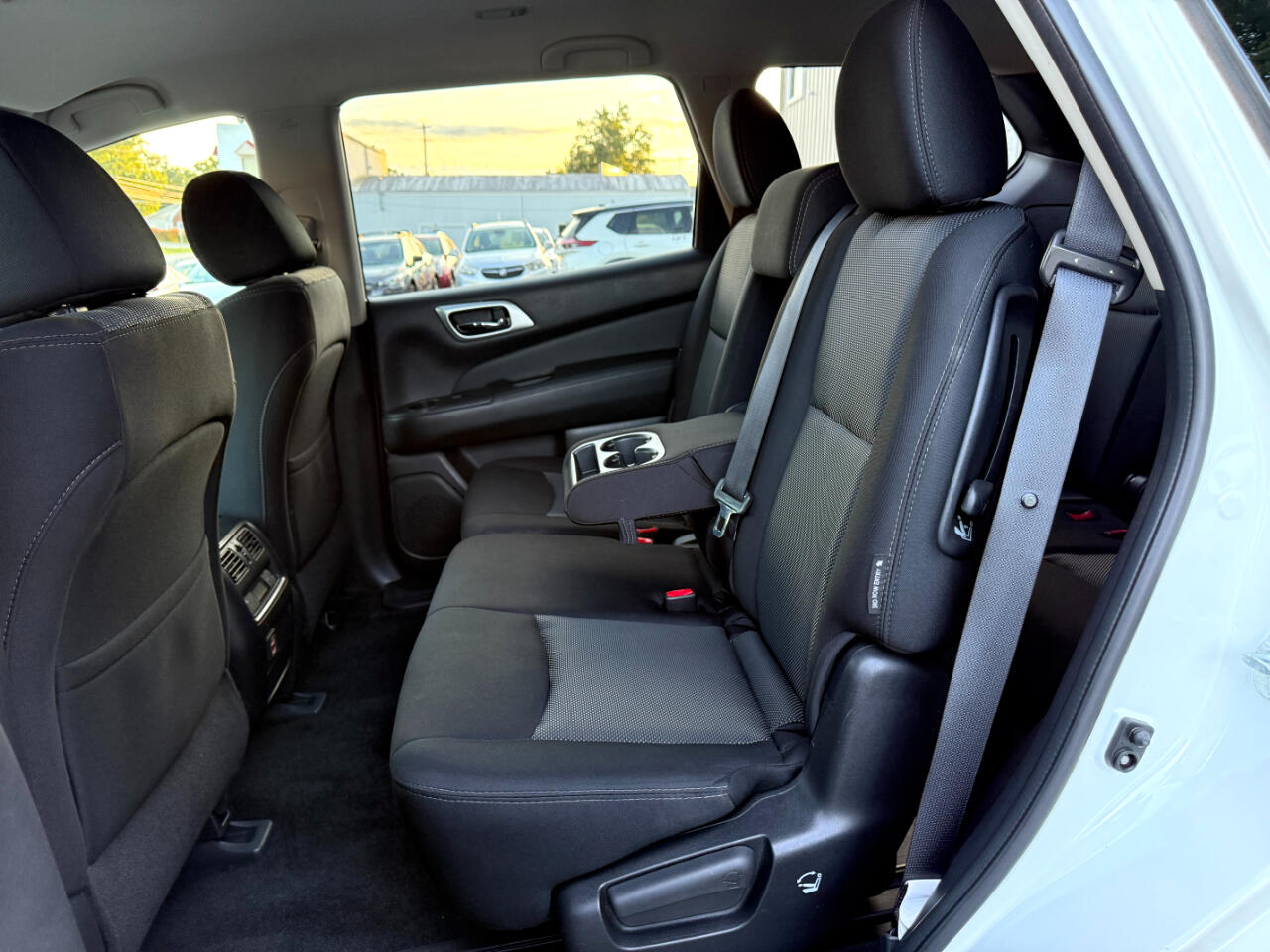 Nissan Pathfinder SV 2018 Nissan Pathfinder SV 2018