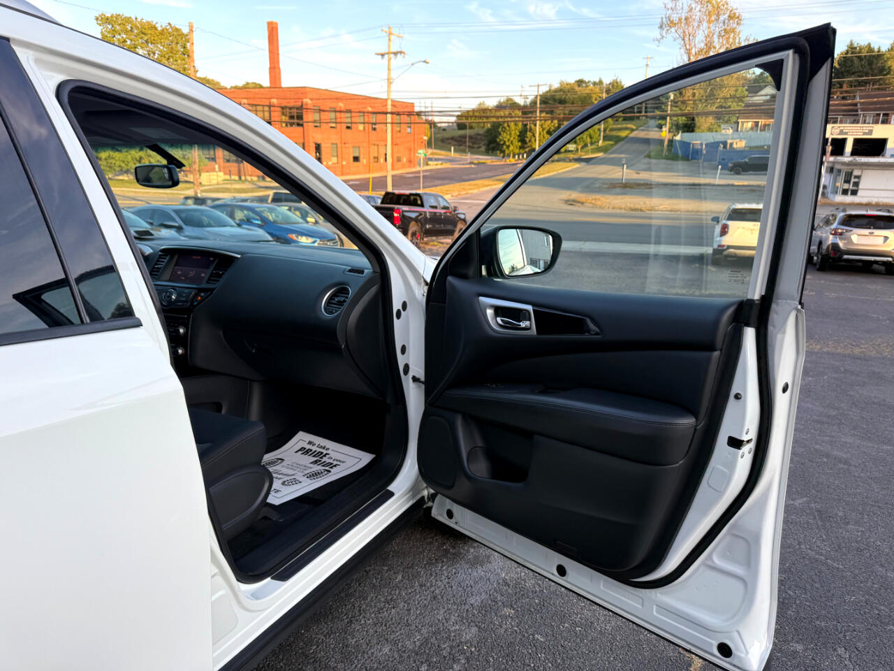 Nissan Pathfinder SV 2018 Nissan Pathfinder SV 2018