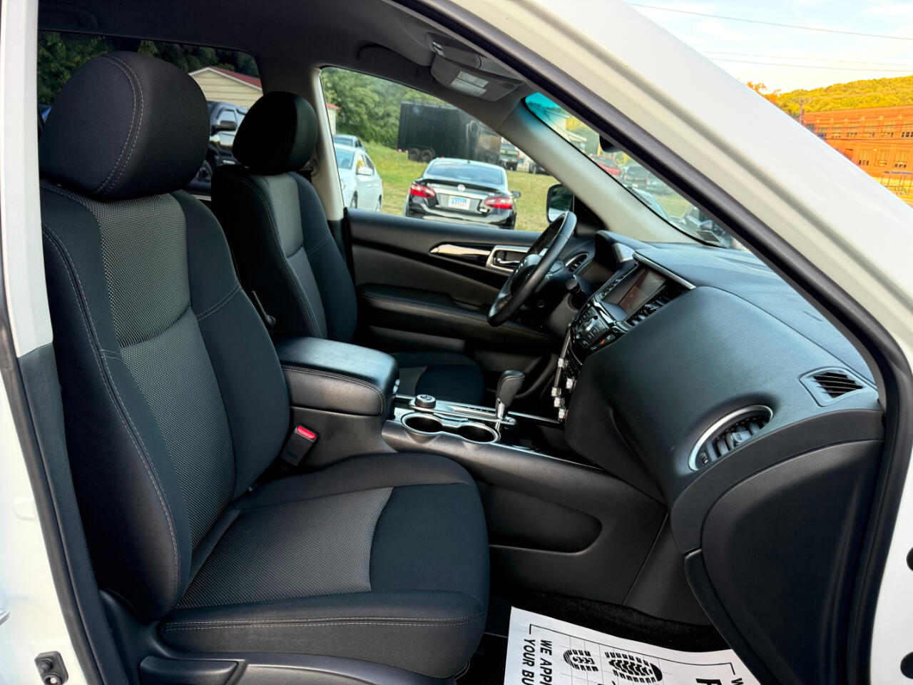 Nissan Pathfinder SV 2018 Nissan Pathfinder SV 2018