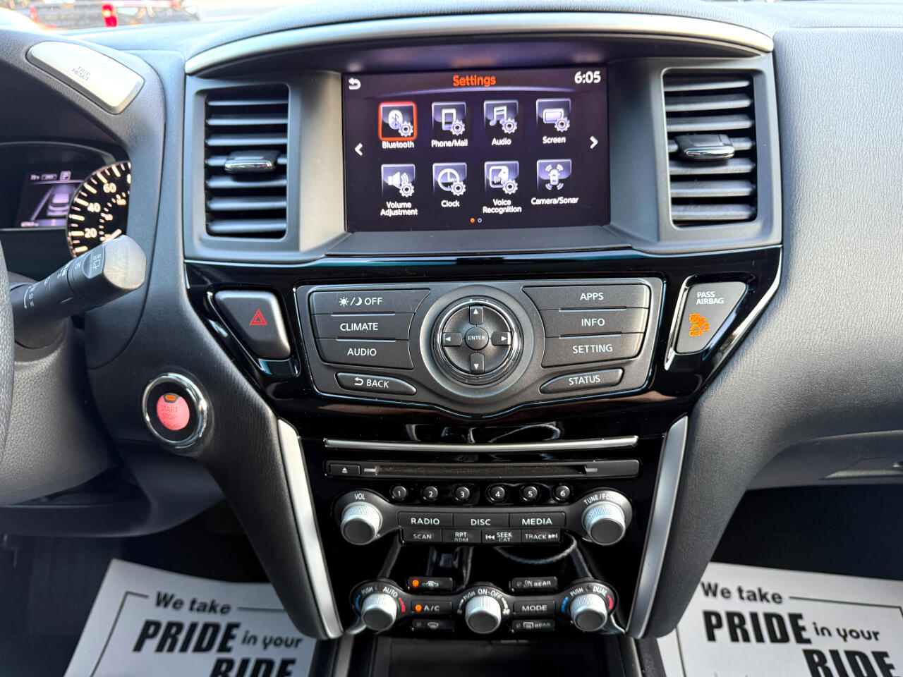 Nissan Pathfinder SV 2018 Nissan Pathfinder SV 2018