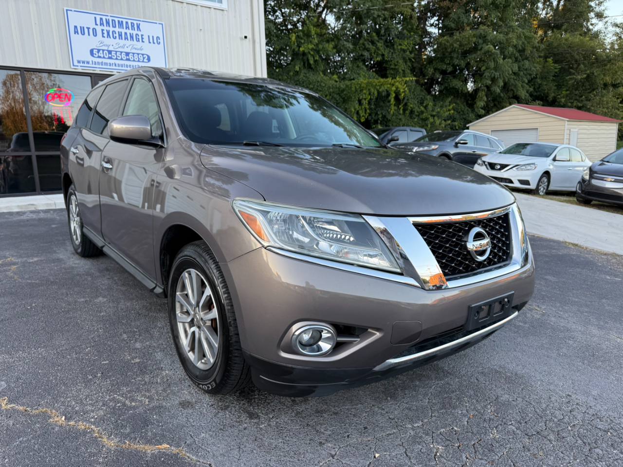 Nissan Pathfinder S 4WD 2014 Nissan Pathfinder S 4WD 2014