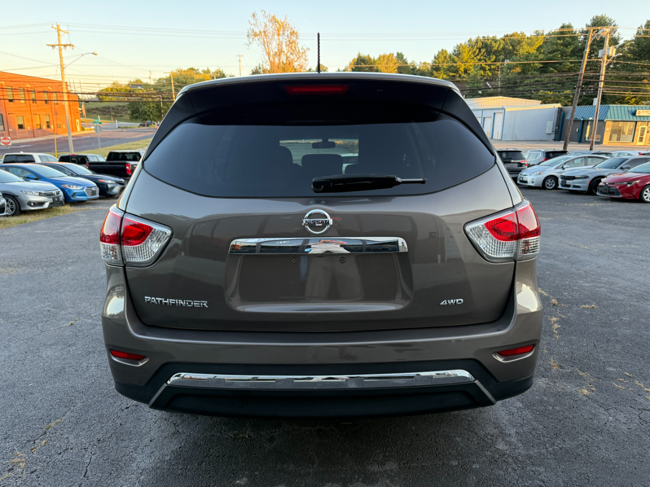 Nissan Pathfinder S 4WD 2014 Nissan Pathfinder S 4WD 2014
