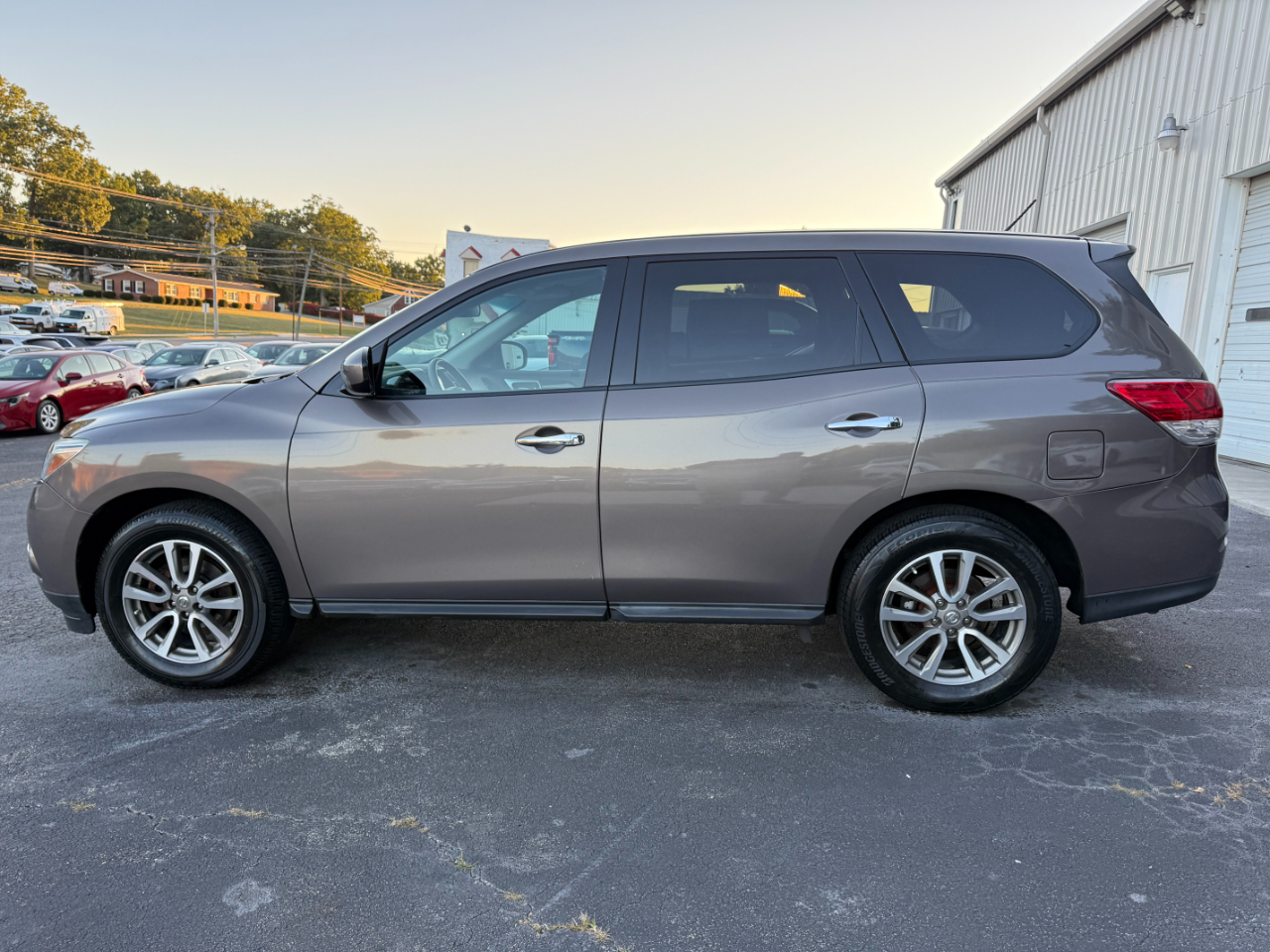Nissan Pathfinder S 4WD 2014 Nissan Pathfinder S 4WD 2014