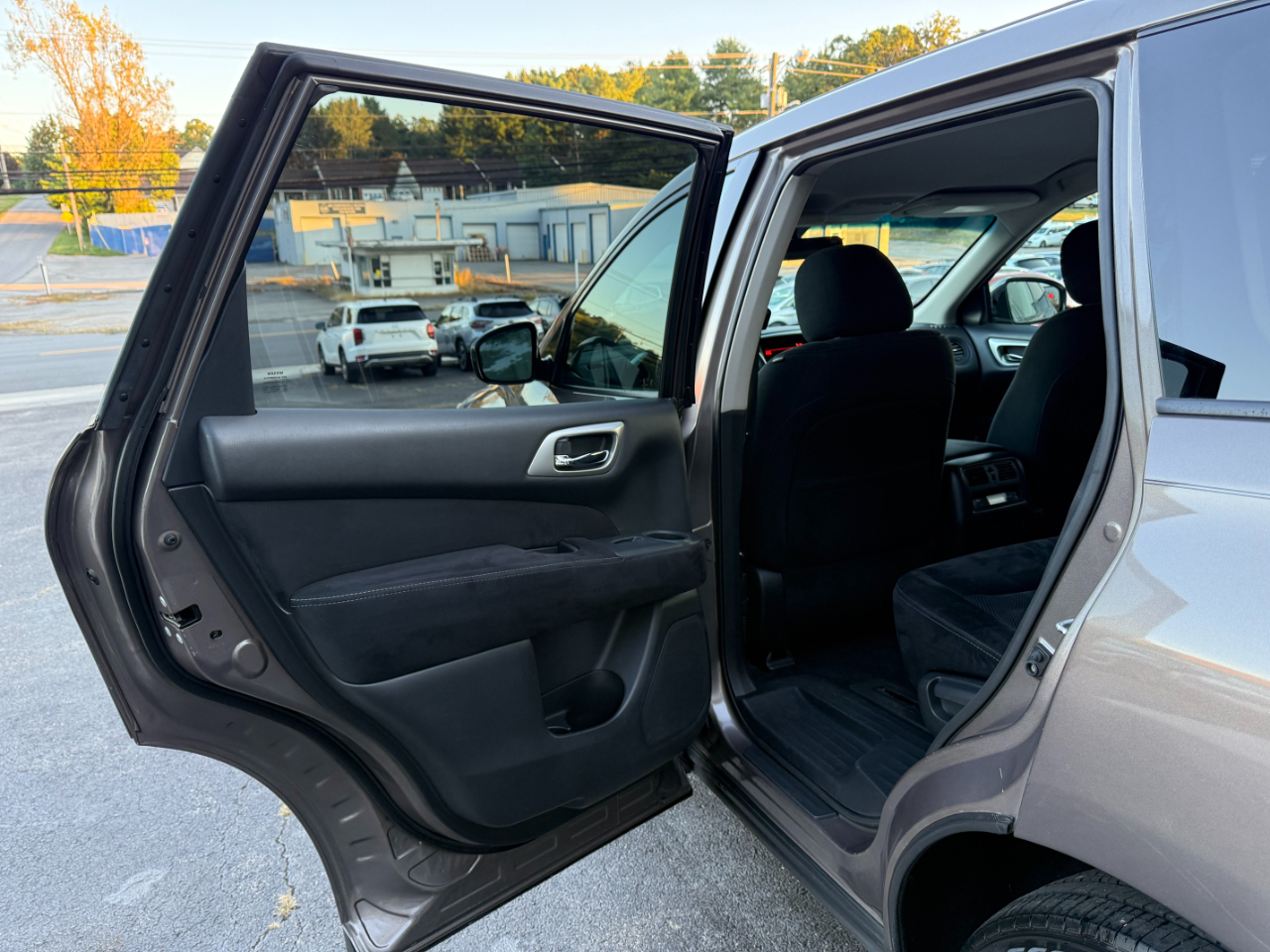 Nissan Pathfinder S 4WD 2014 Nissan Pathfinder S 4WD 2014