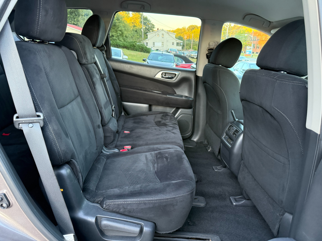 Nissan Pathfinder S 4WD 2014 Nissan Pathfinder S 4WD 2014