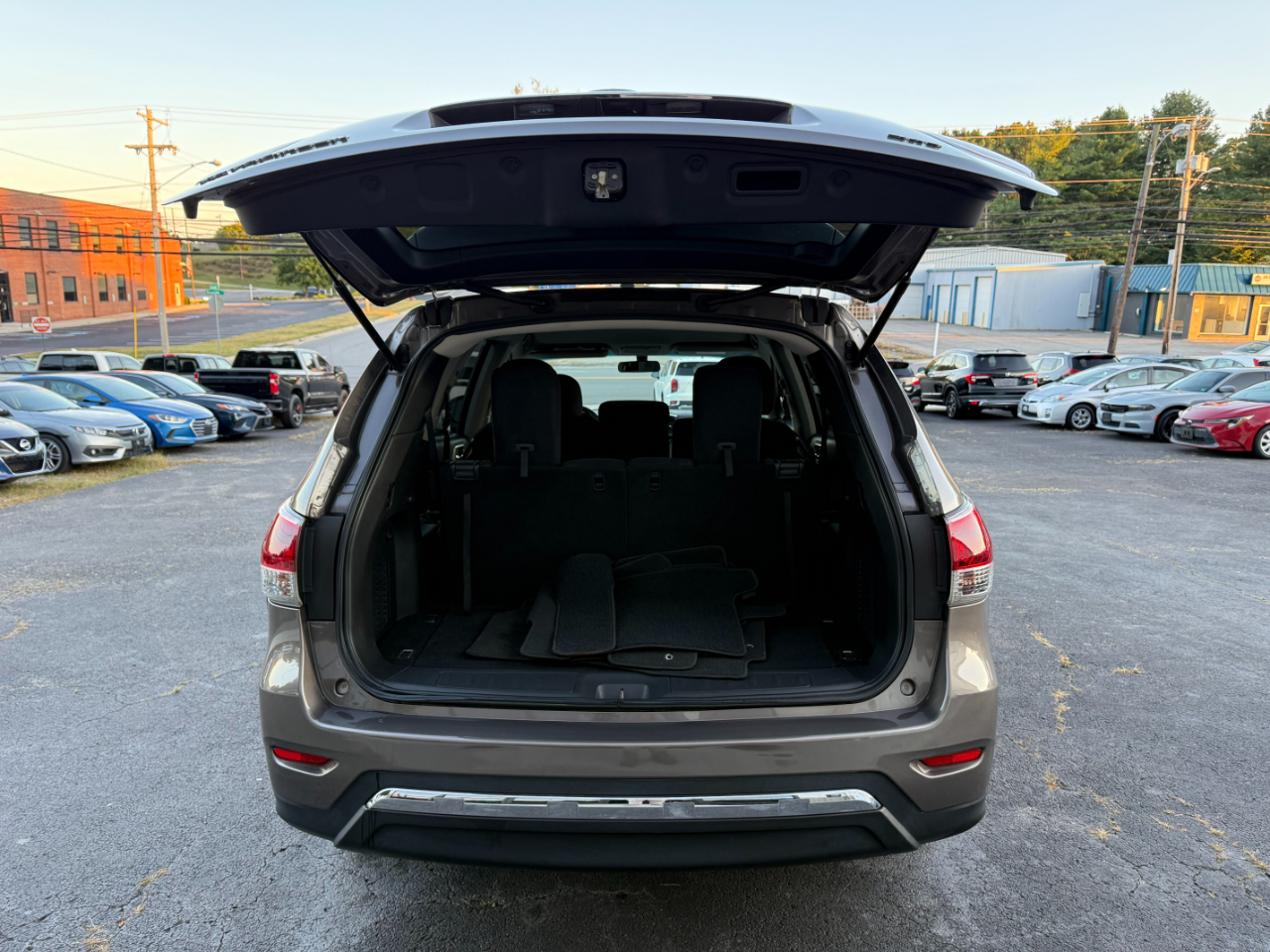 Nissan Pathfinder S 4WD 2014 Nissan Pathfinder S 4WD 2014