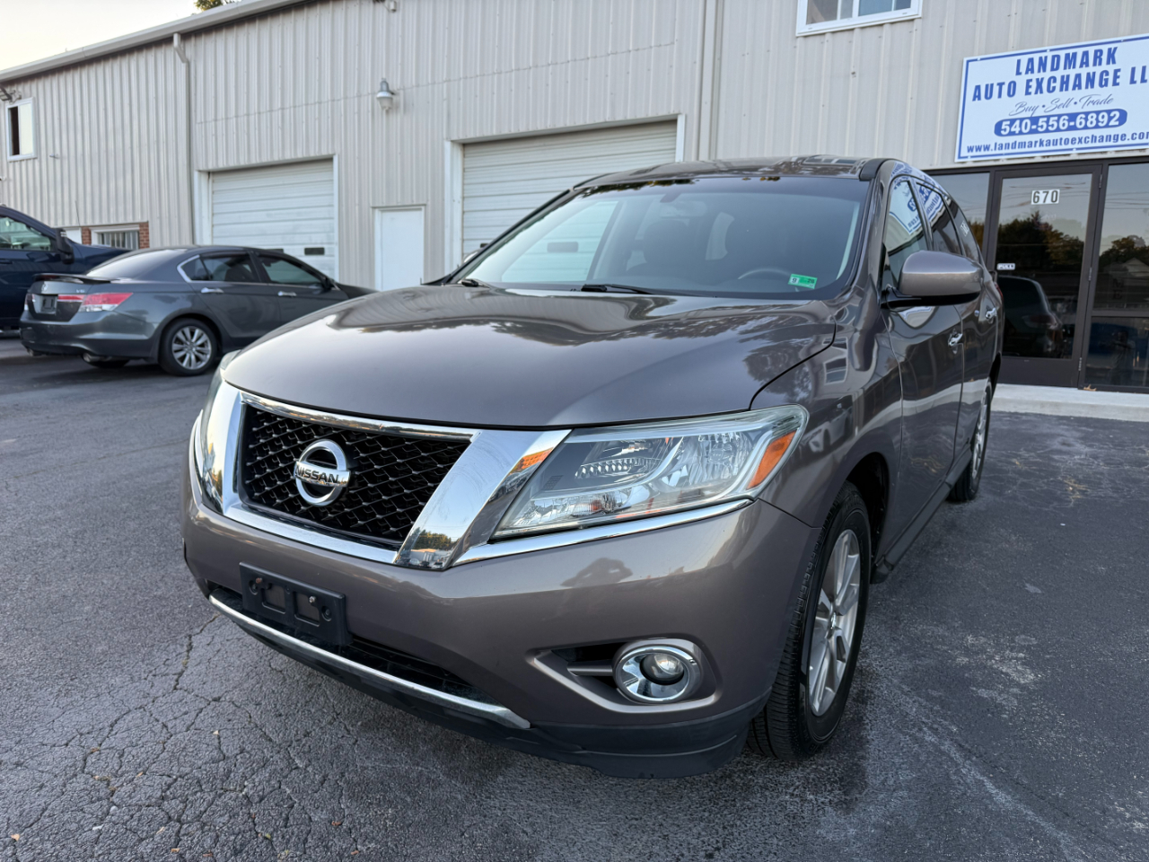 Nissan Pathfinder S 4WD 2014