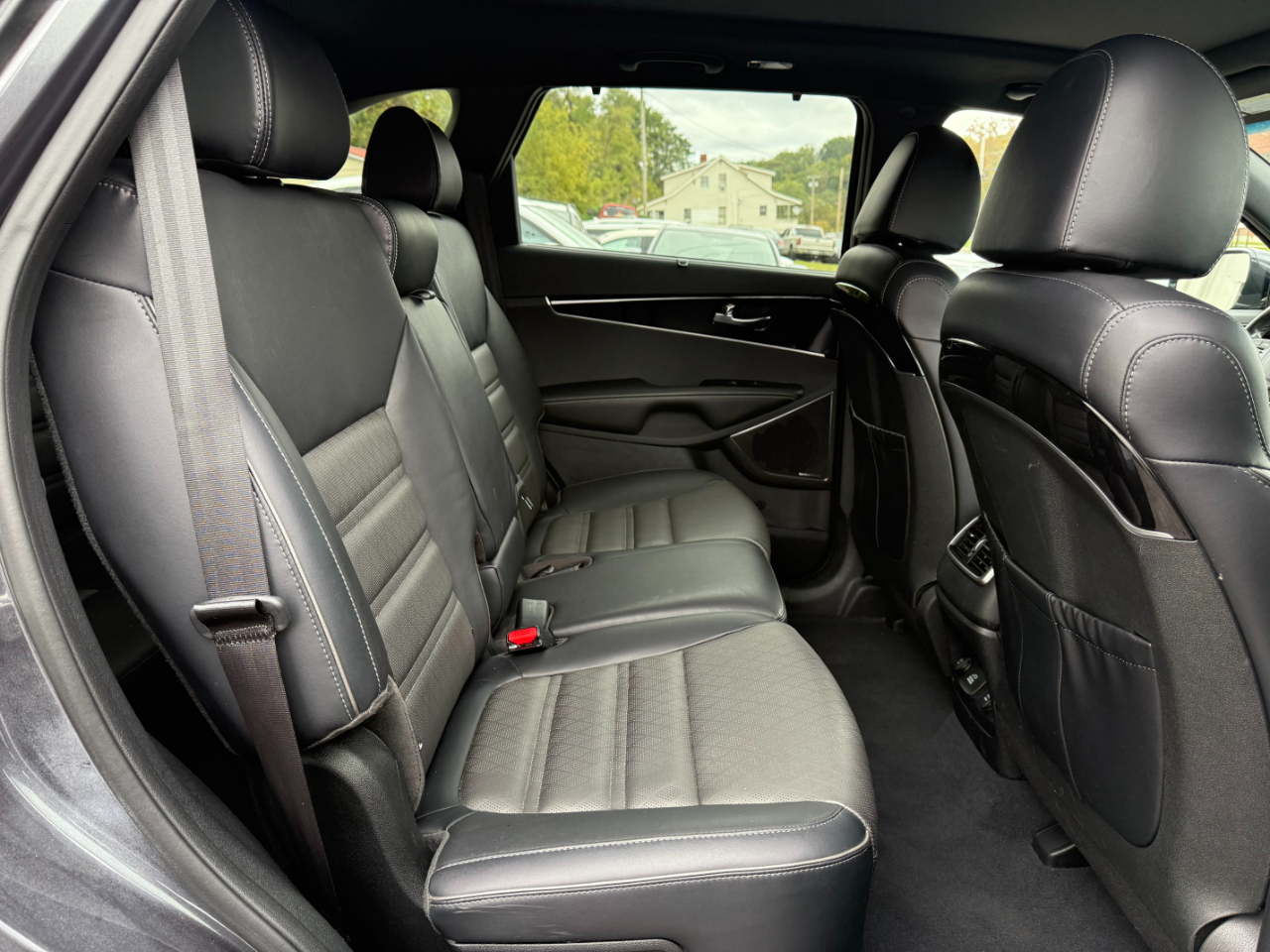 Kia Sorento SX Limited V6 AWD 2019 Kia Sorento SX Limited V6 AWD 2019