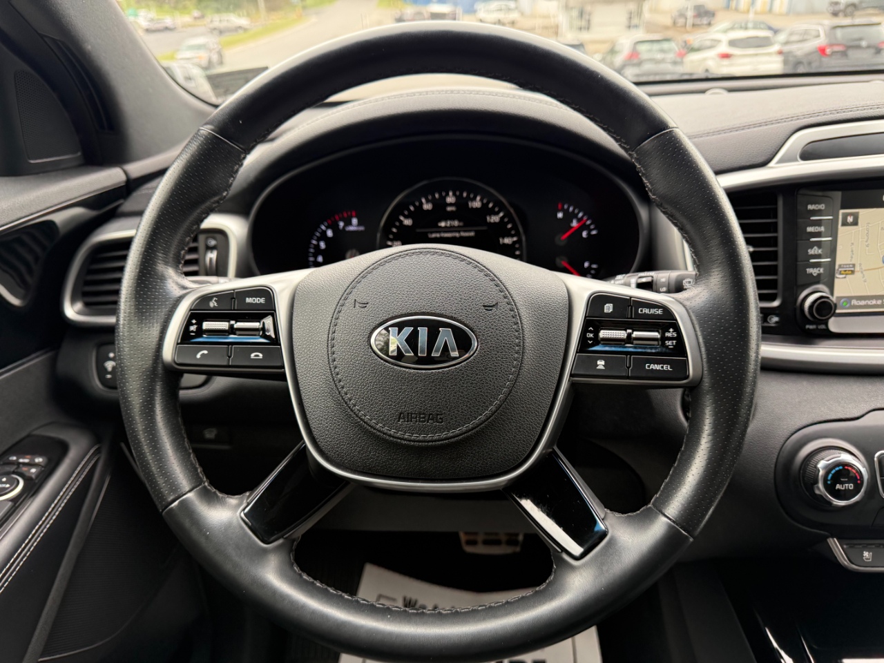 Kia Sorento SX Limited V6 AWD 2019 Kia Sorento SX Limited V6 AWD 2019