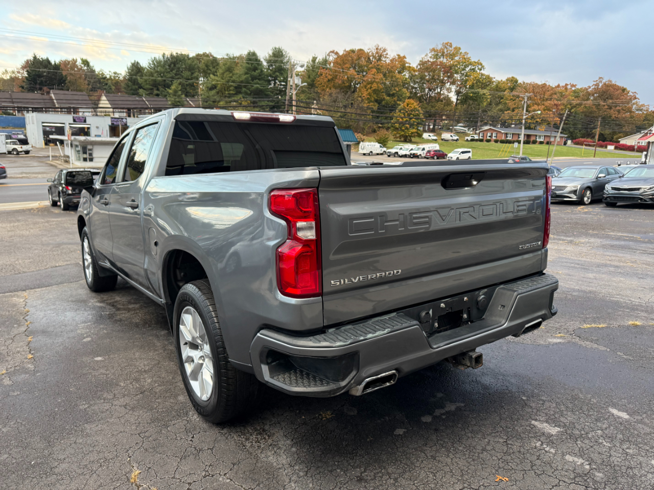 Chevrolet Silverado 1500 Custom Crew Cab Short Box 4WD 2020 Chevrolet Silverado 1500 Custom Crew Cab Short Box 4WD 2020