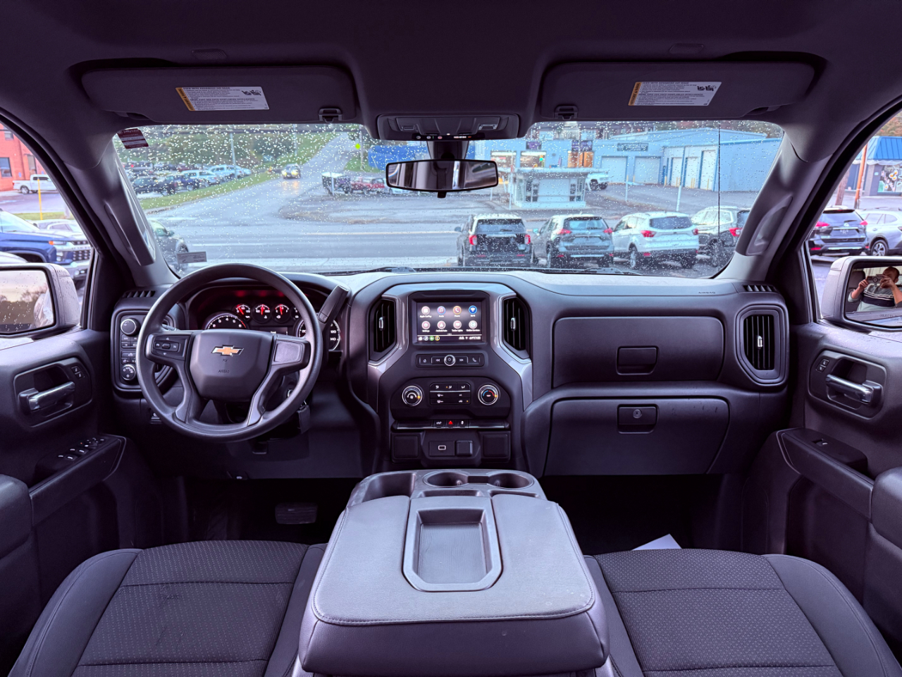 Chevrolet Silverado 1500 Custom Crew Cab Short Box 4WD 2020 Chevrolet Silverado 1500 Custom Crew Cab Short Box 4WD 2020