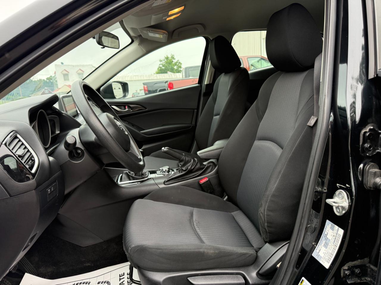 Mazda MAZDA3 i Sport AT 4-Door 2016