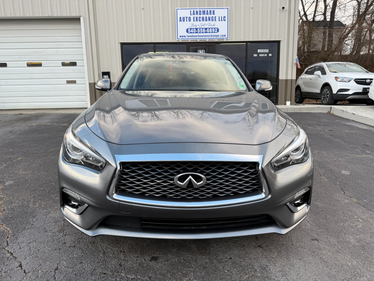 Infiniti Q50 3.0t LUXE AWD 2019