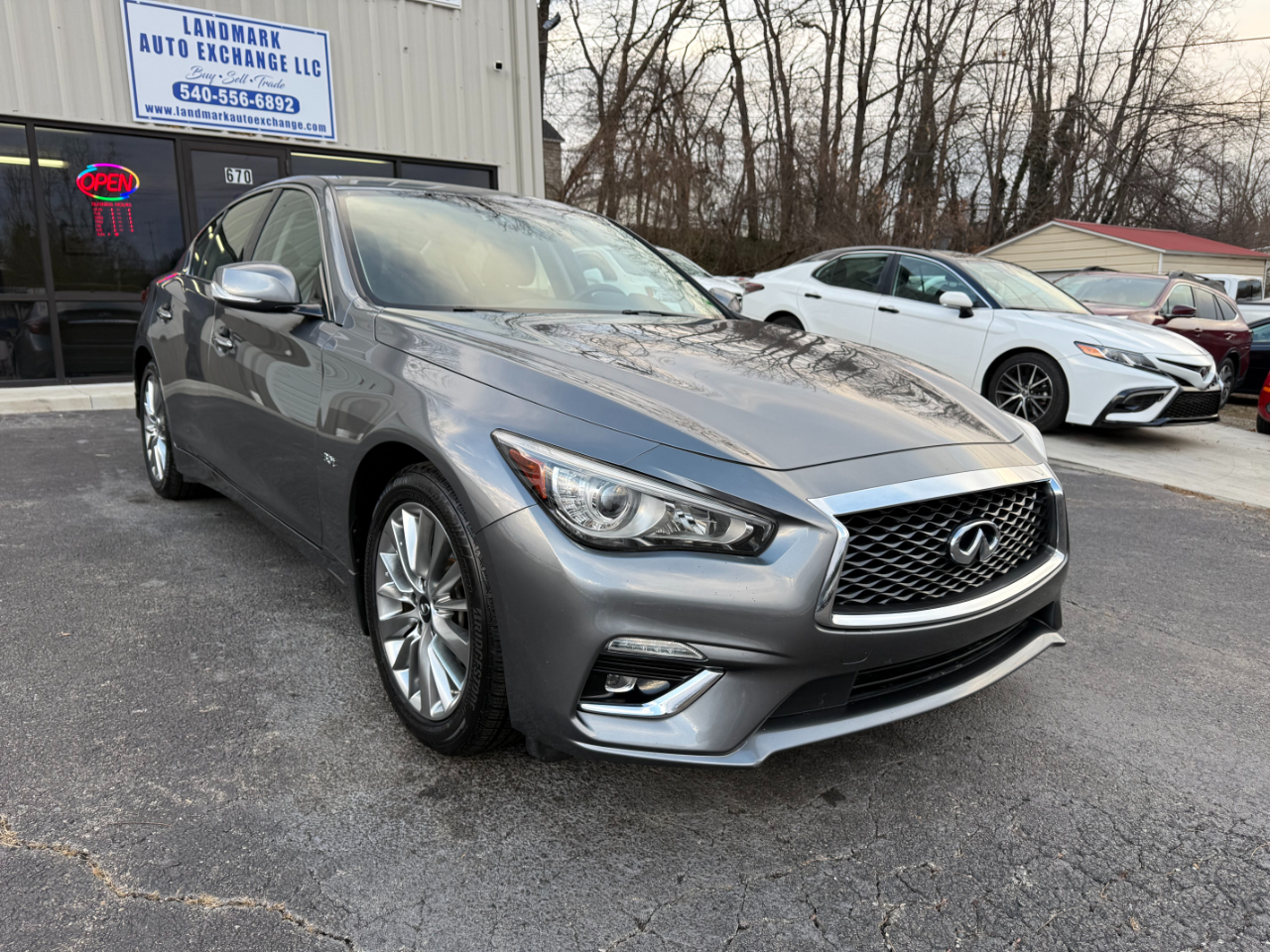 Infiniti Q50 3.0t LUXE AWD 2019