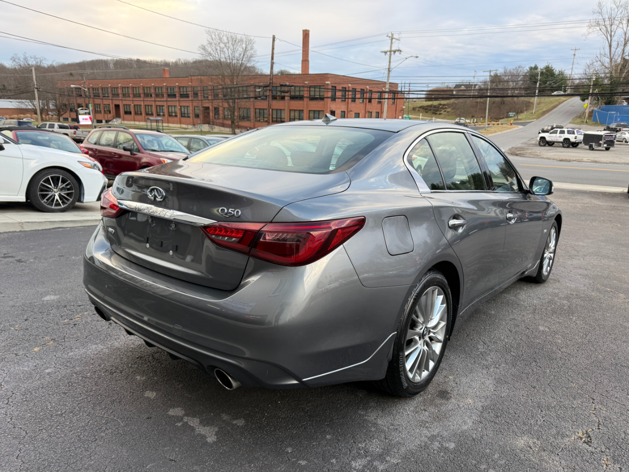 Infiniti Q50 3.0t LUXE AWD 2019