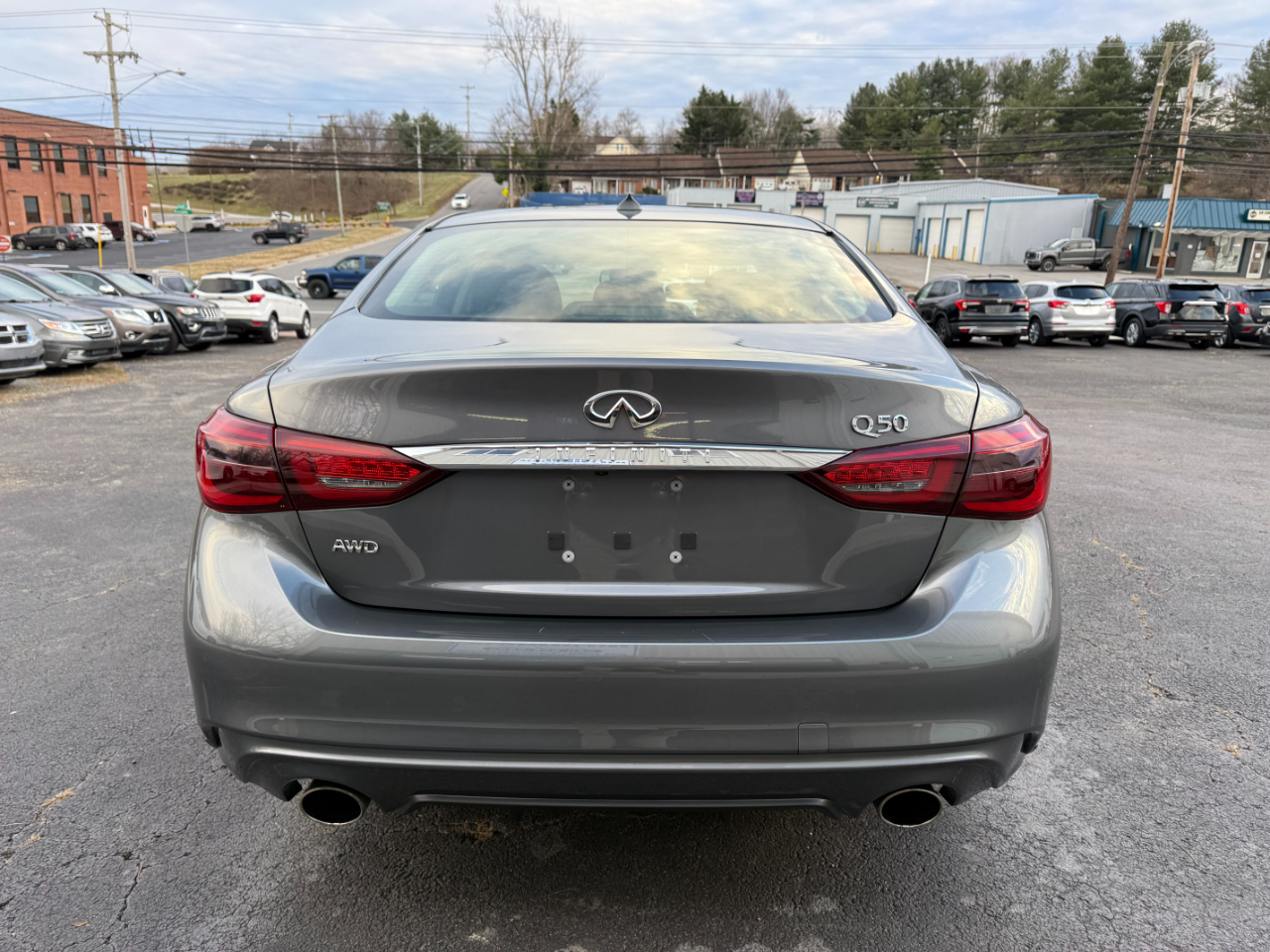 Infiniti Q50 3.0t LUXE AWD 2019