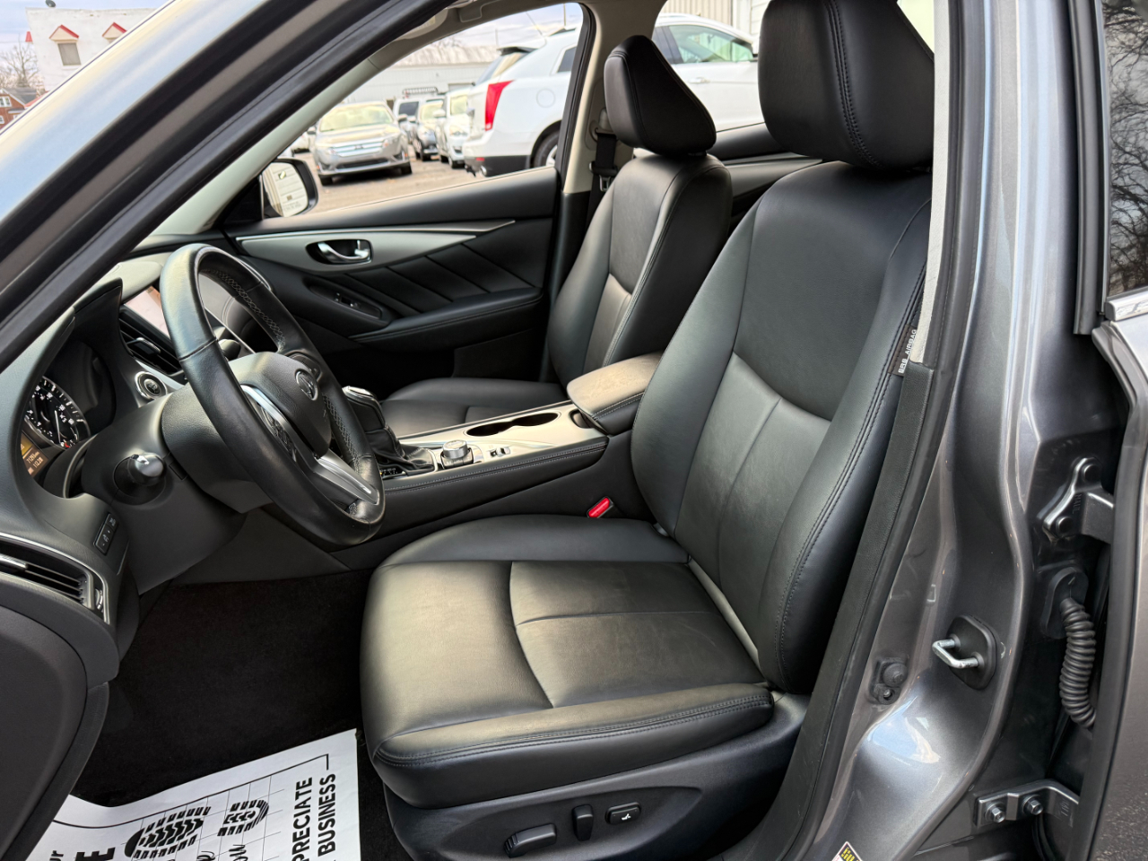 Infiniti Q50 3.0t LUXE AWD 2019