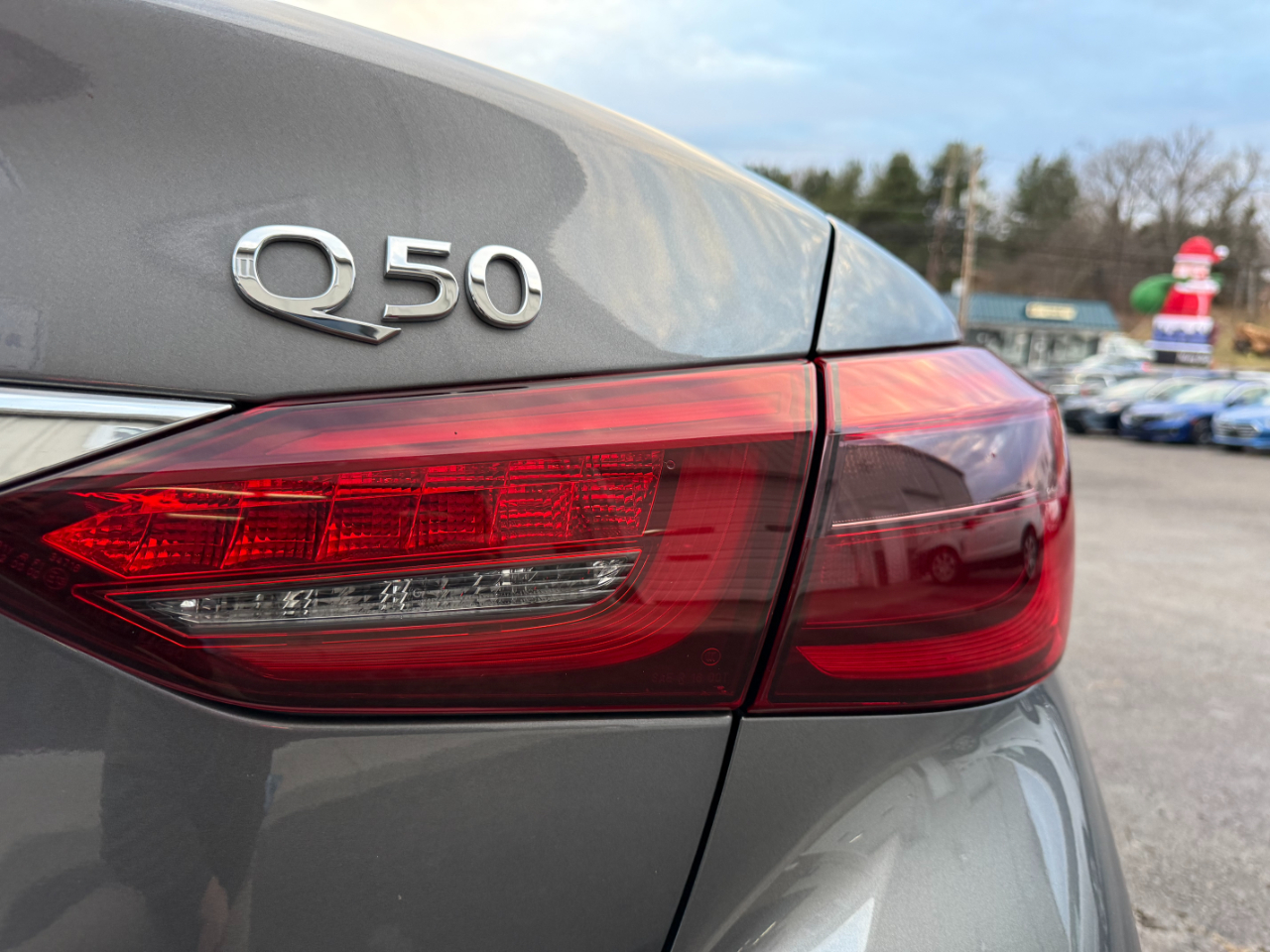 Infiniti Q50 3.0t LUXE AWD 2019