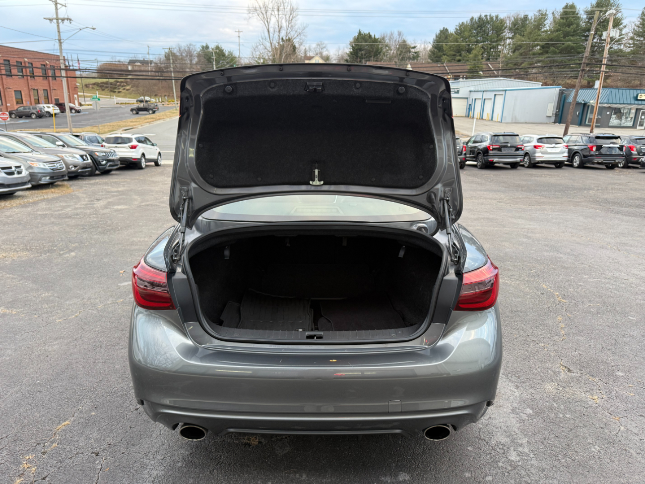 Infiniti Q50 3.0t LUXE AWD 2019