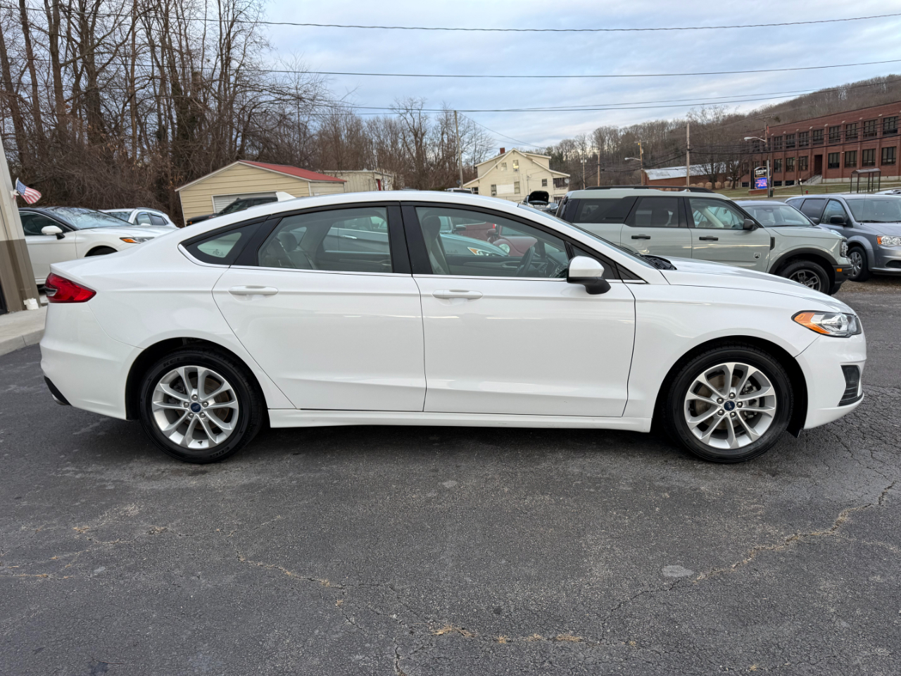 Ford Fusion SE 2020