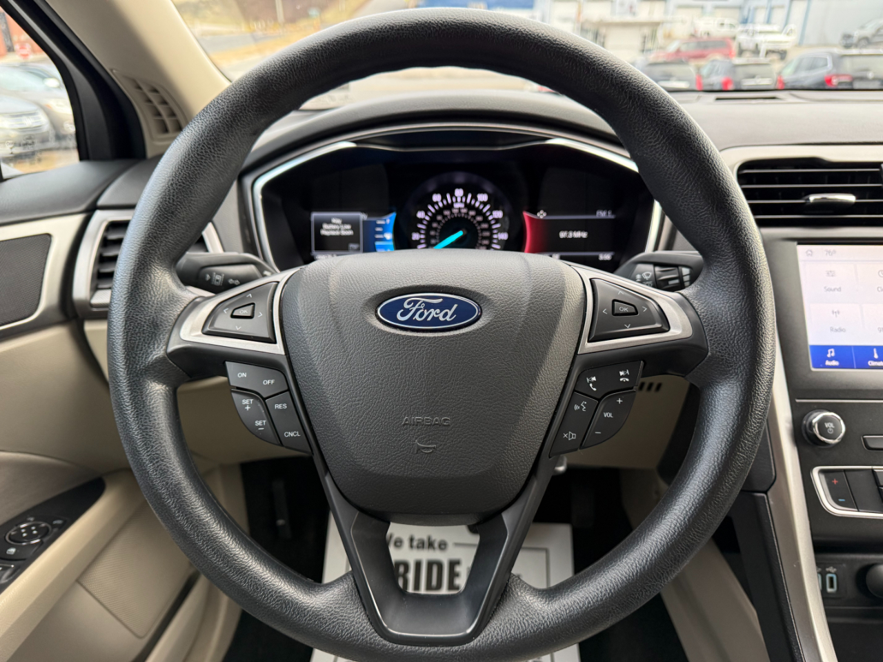 Ford Fusion SE 2020