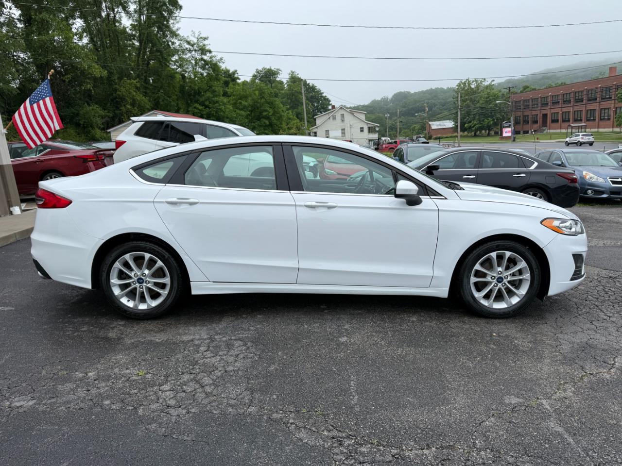 Ford Fusion SE 2020