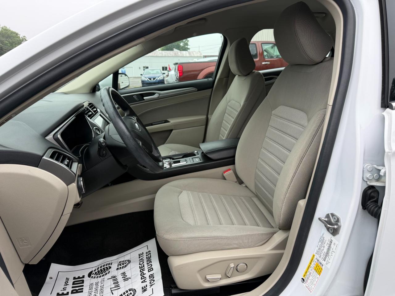 Ford Fusion SE 2020