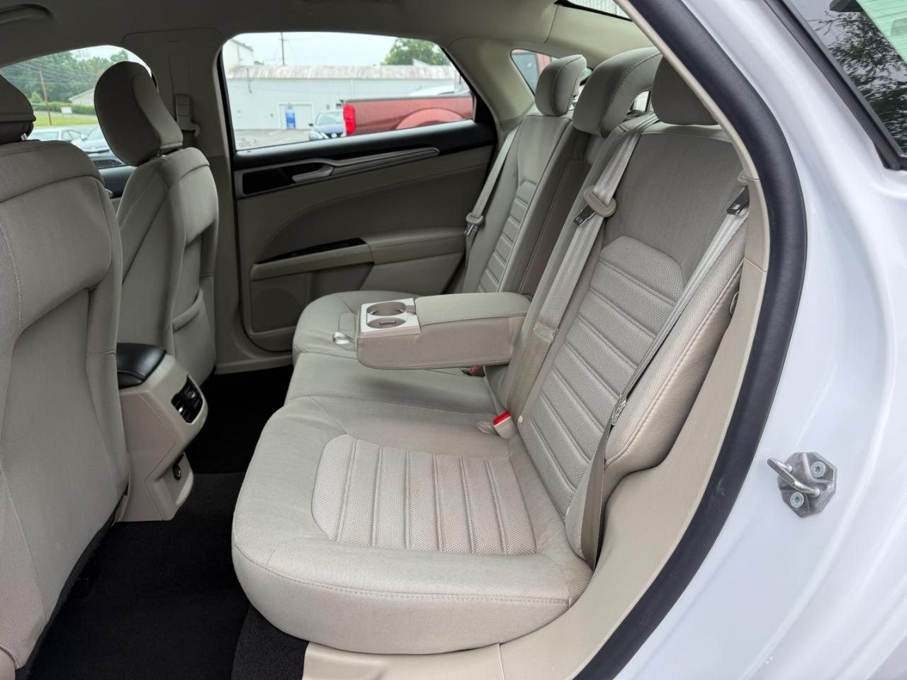 Ford Fusion SE 2020