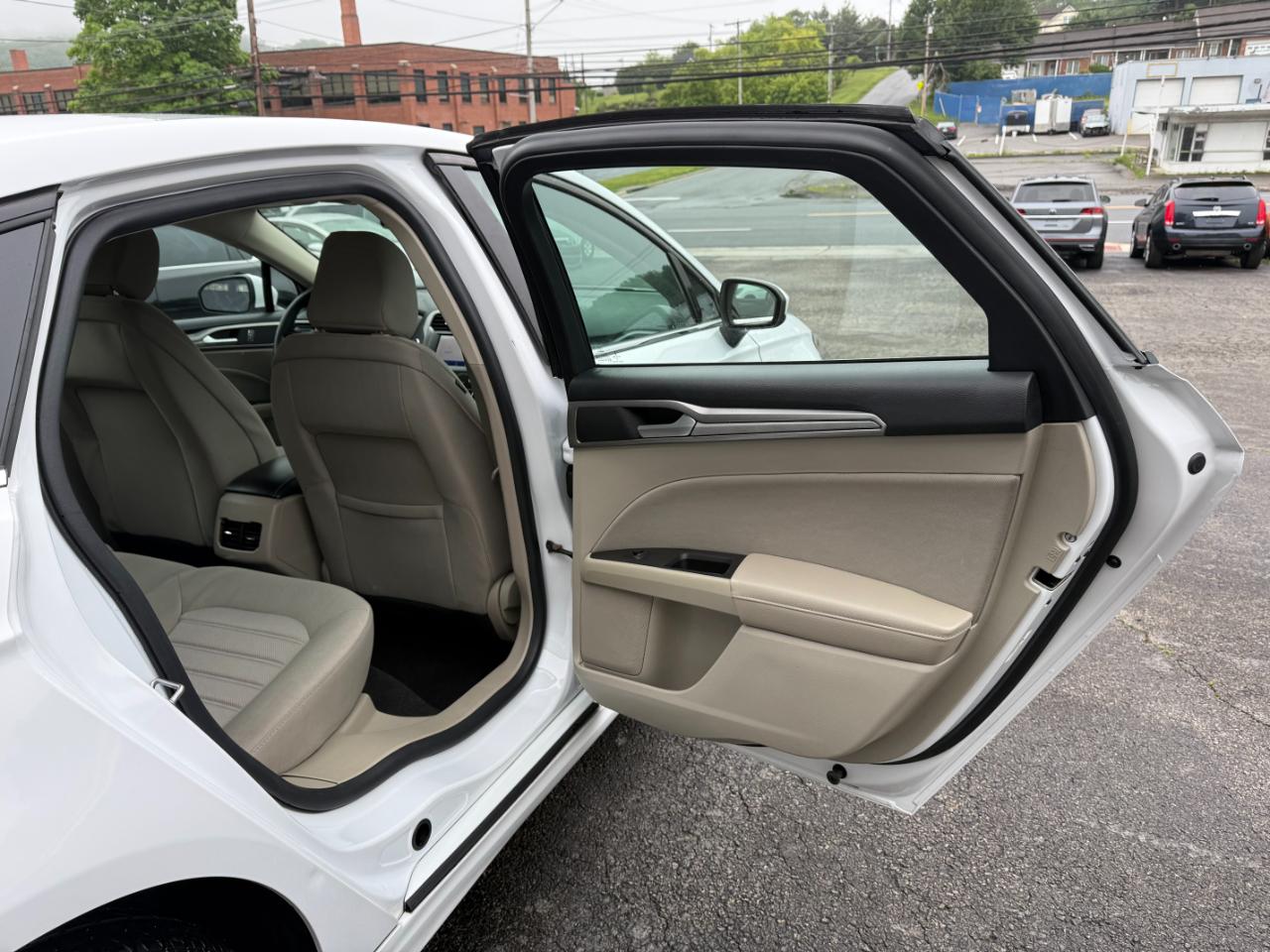 Ford Fusion SE 2020
