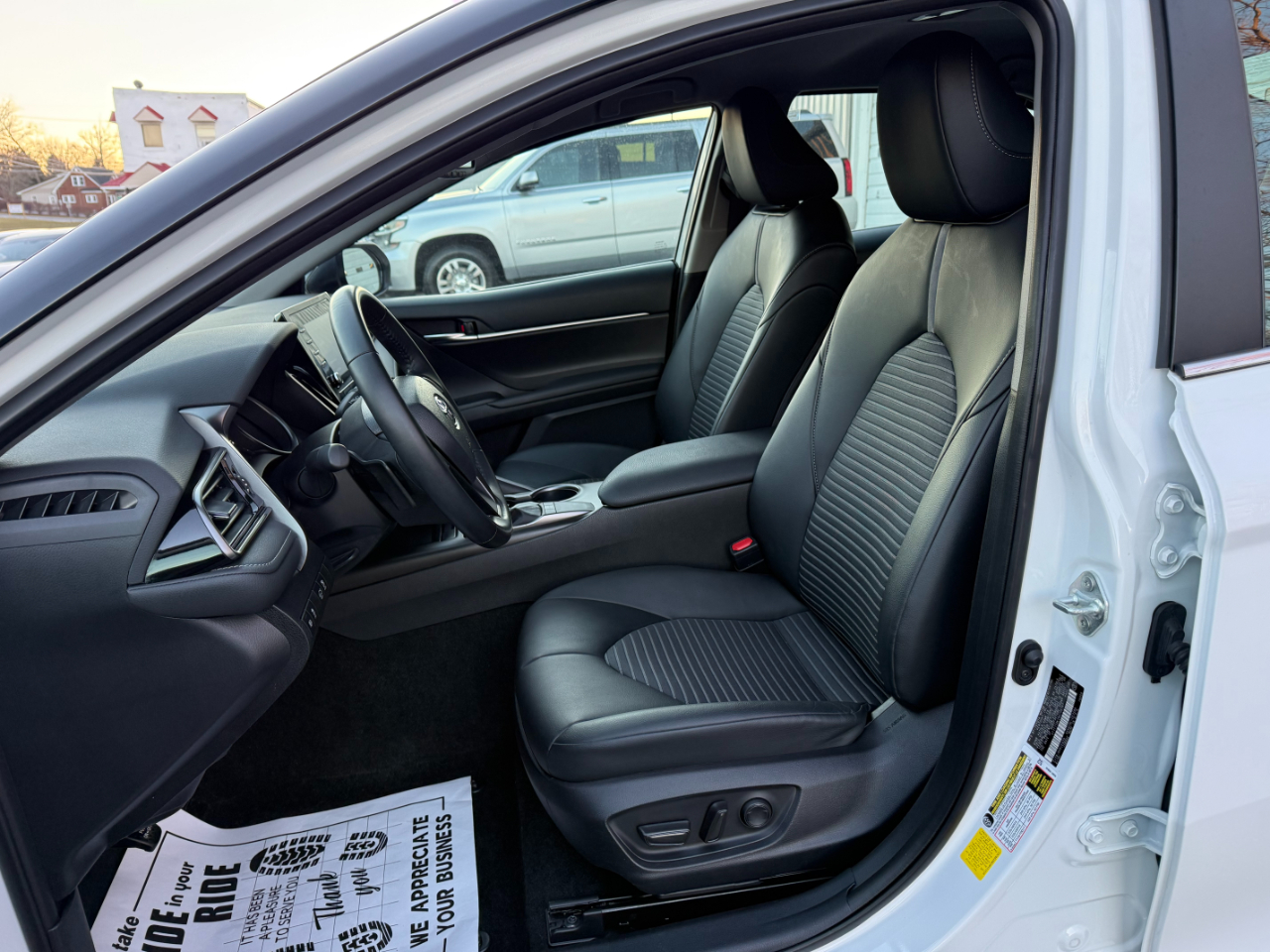 Toyota Camry SE 2022