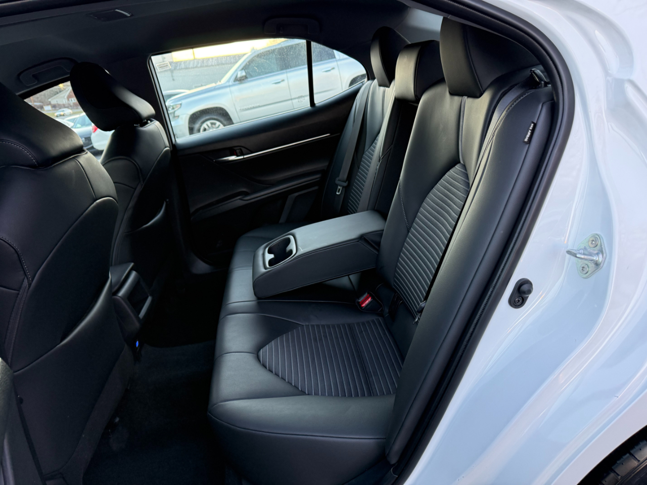 Toyota Camry SE 2022