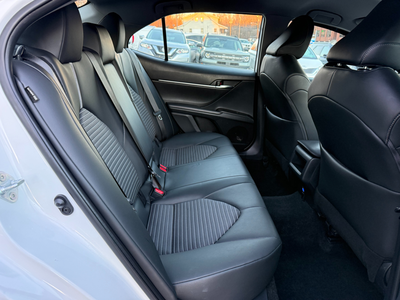 Toyota Camry SE 2022