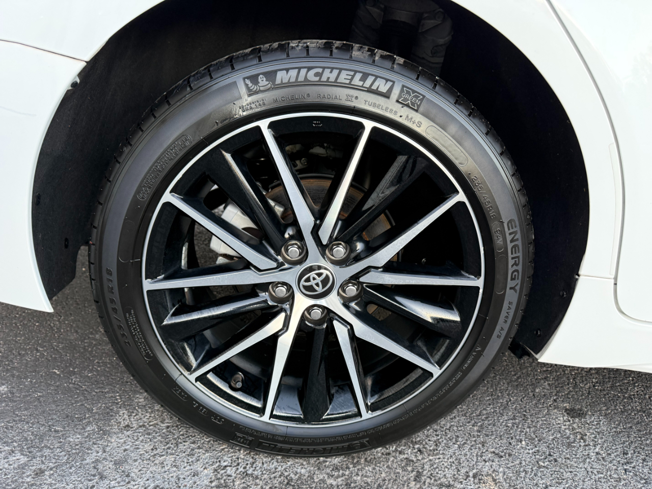 Toyota Camry SE 2022