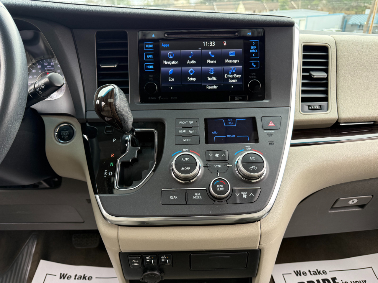 Toyota Sienna XLE FWD 8-Passenger V6 2016