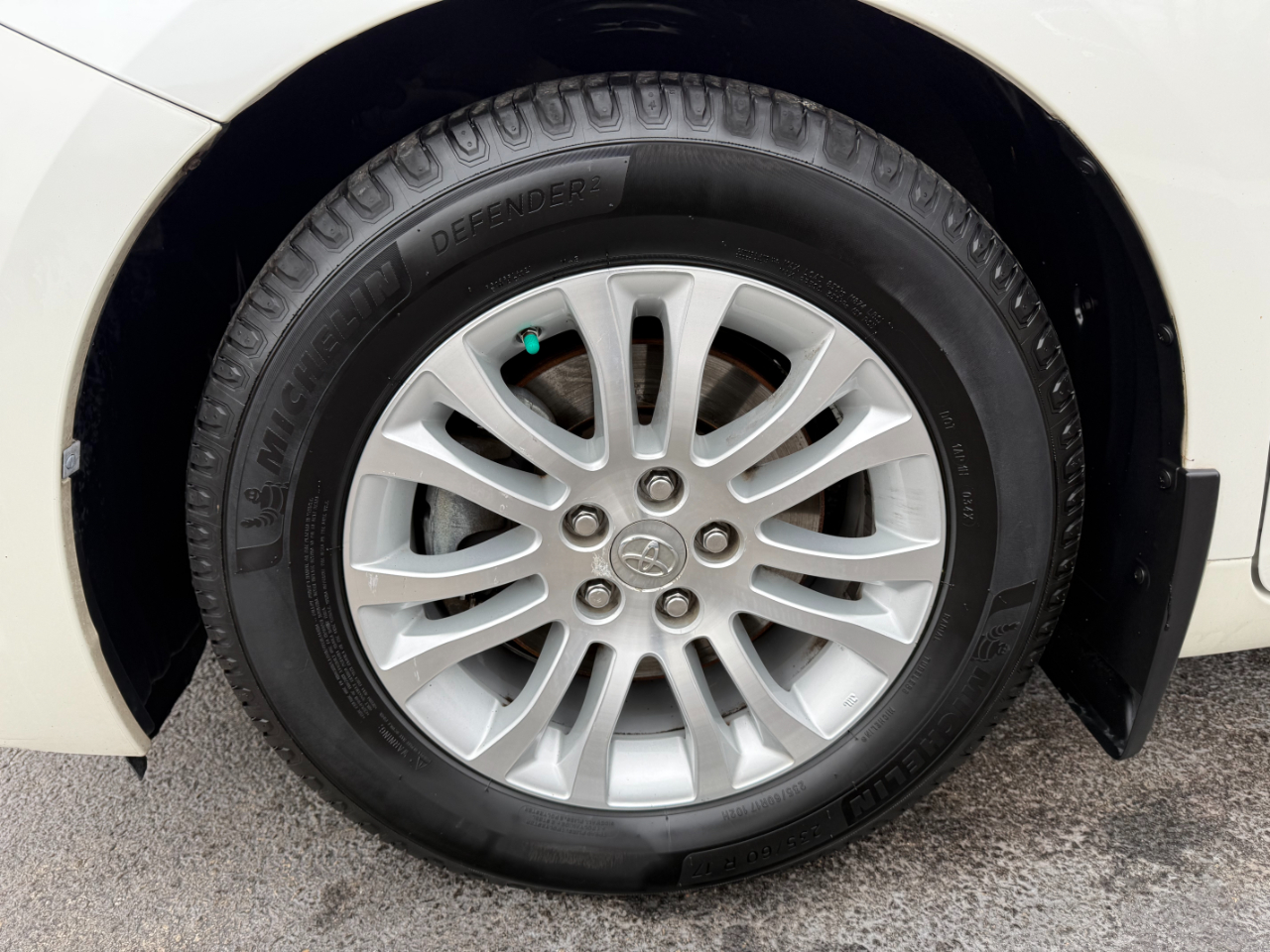 Toyota Sienna XLE FWD 8-Passenger V6 2016