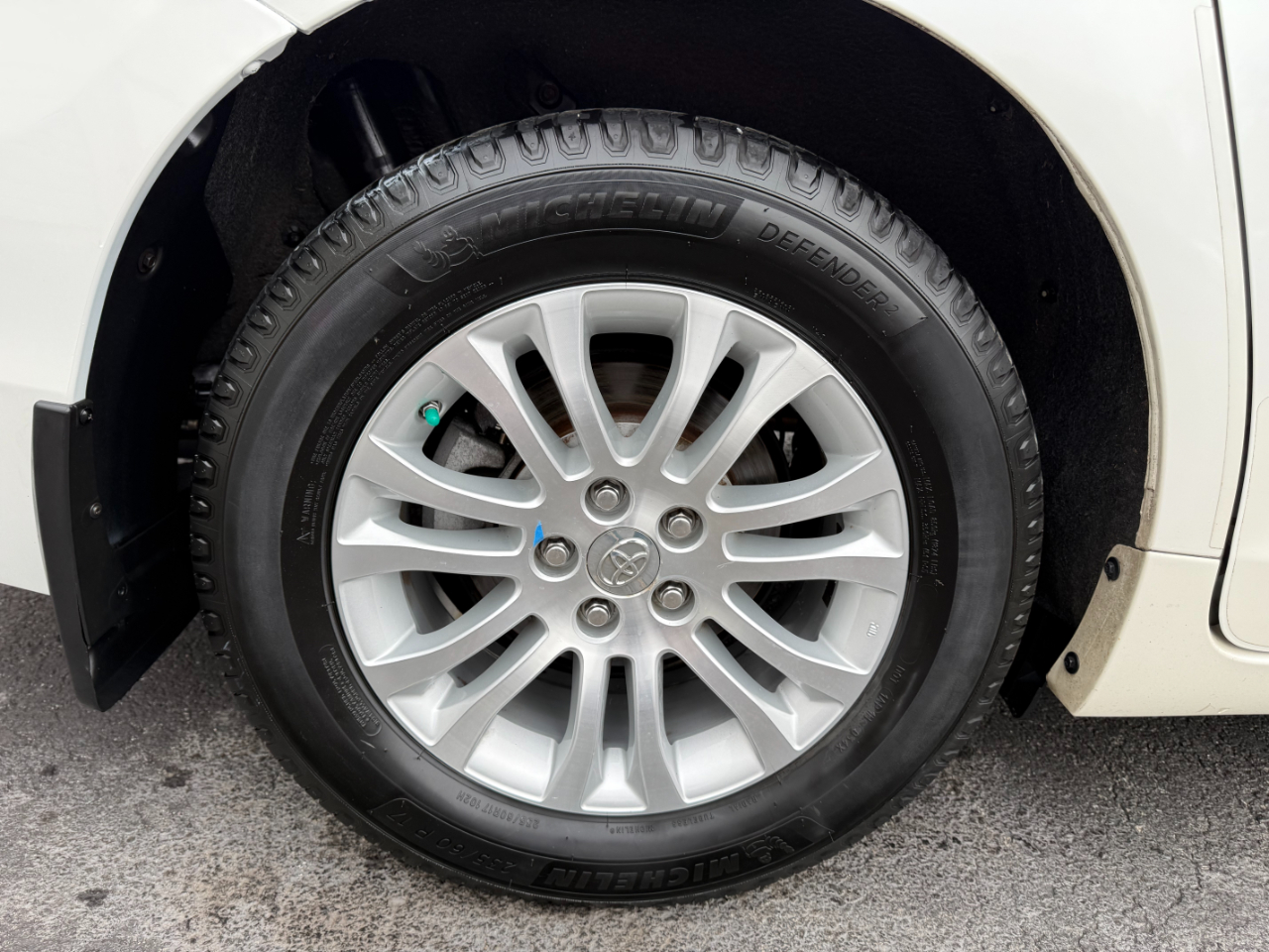 Toyota Sienna XLE FWD 8-Passenger V6 2016