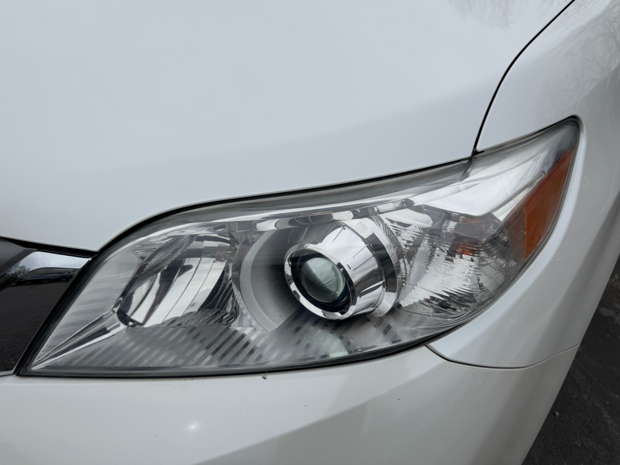 Toyota Sienna XLE FWD 8-Passenger V6 2016