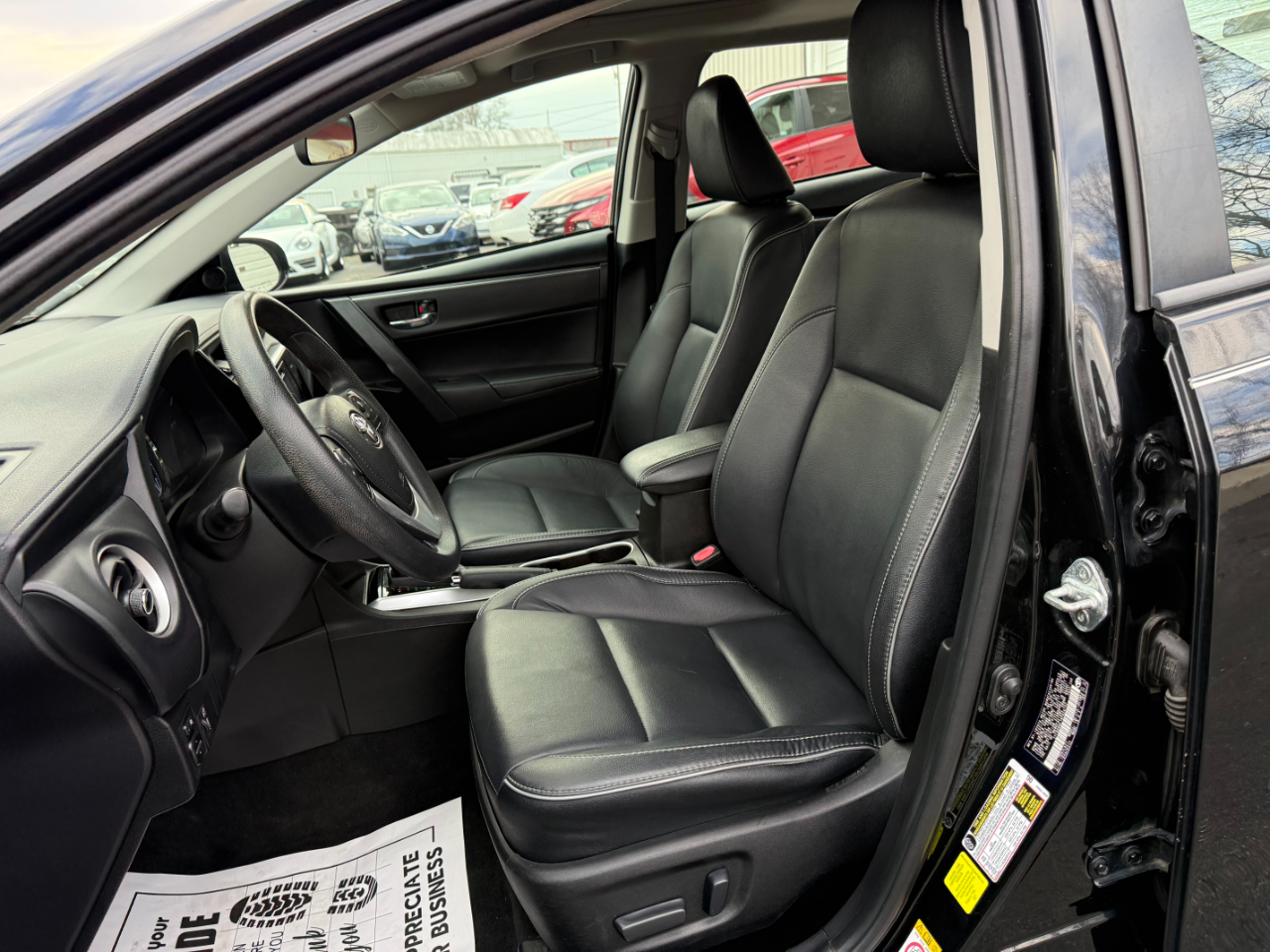 Toyota Corolla XLE CVT 2017