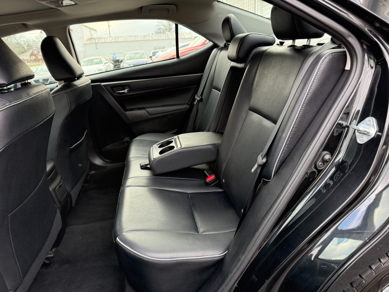 Toyota Corolla XLE CVT 2017