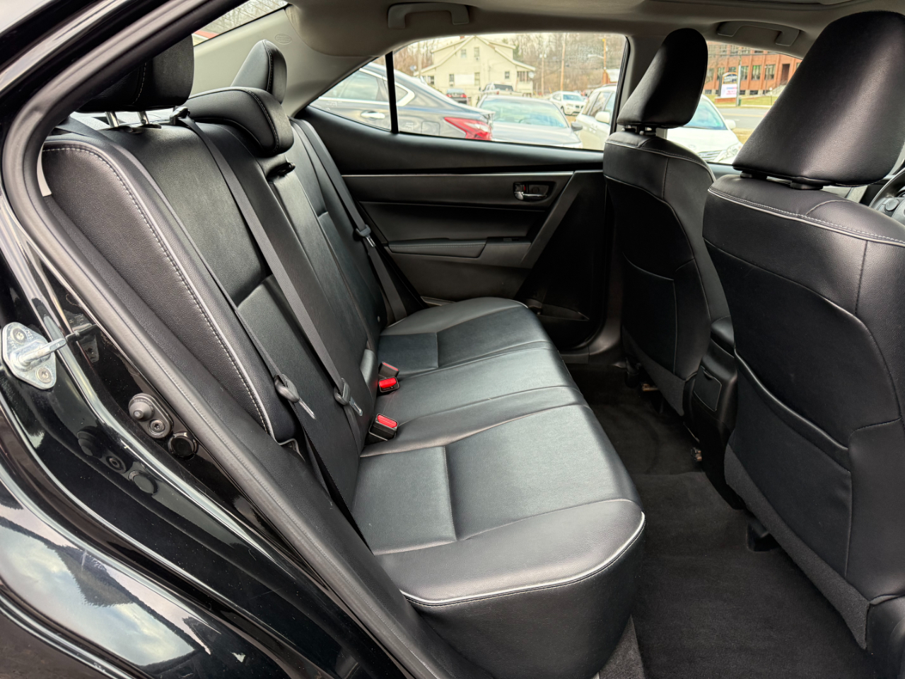 Toyota Corolla XLE CVT 2017