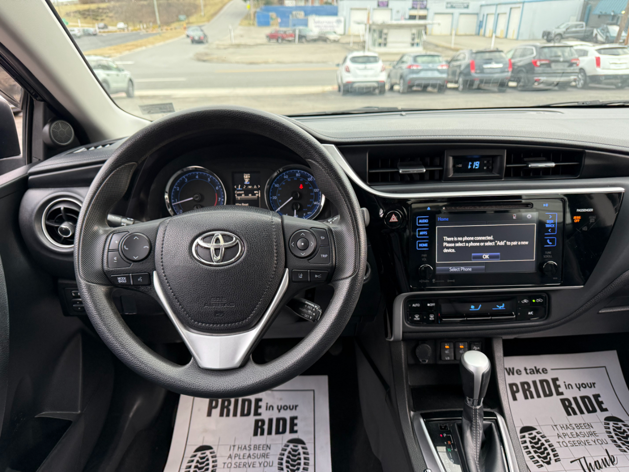 Toyota Corolla XLE CVT 2017