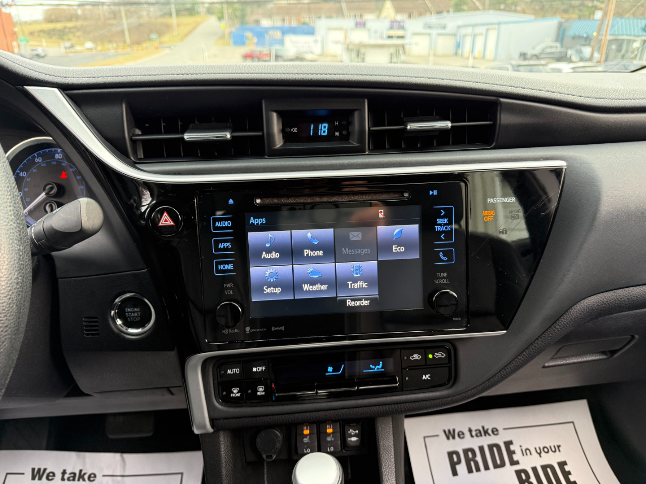 Toyota Corolla XLE CVT 2017