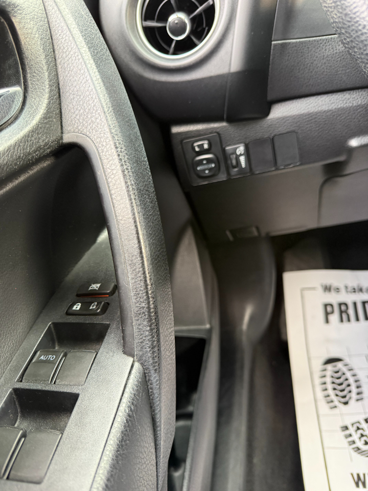 Toyota Corolla XLE CVT 2017