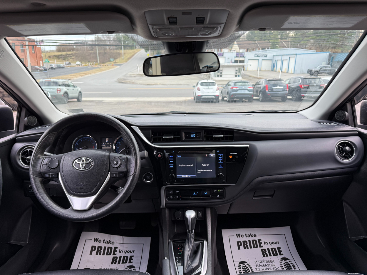 Toyota Corolla XLE CVT 2017