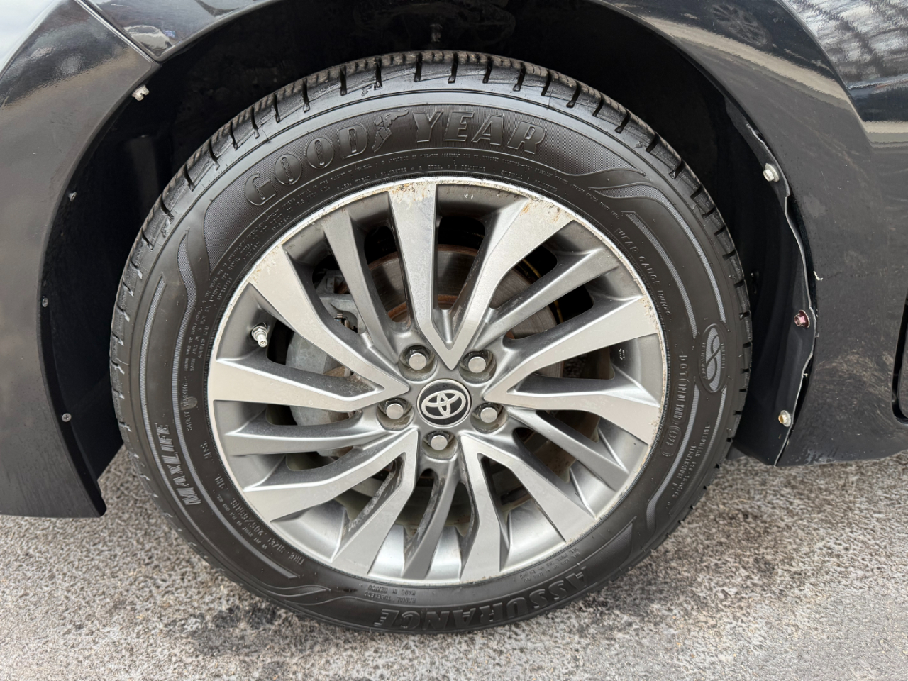 Toyota Corolla XLE CVT 2017