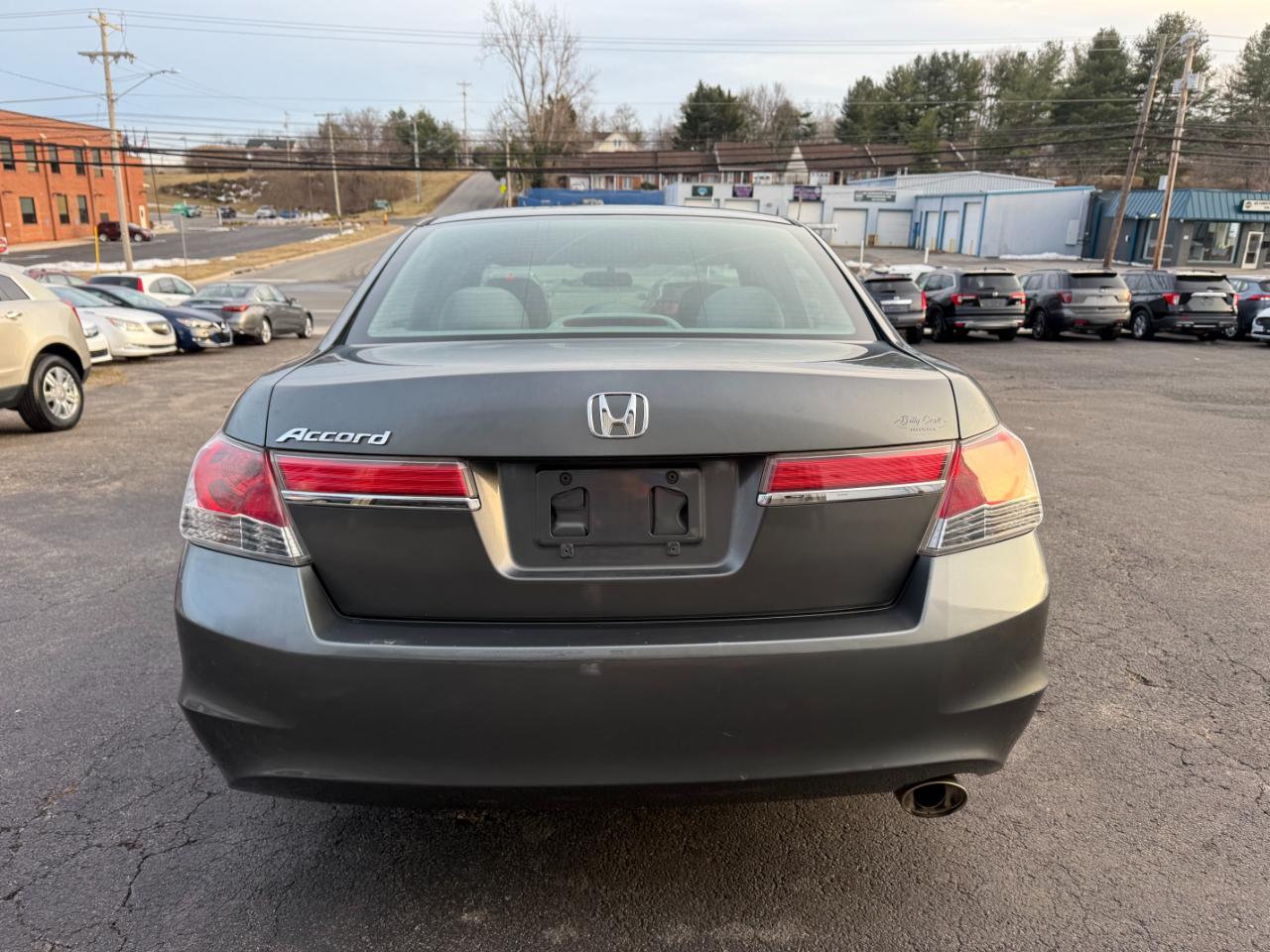 Honda Accord LX sedan AT 2012