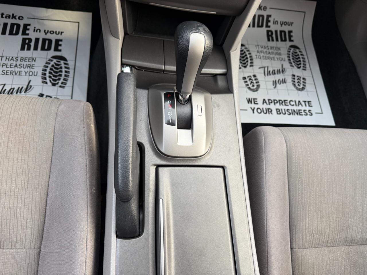 Honda Accord LX sedan AT 2012