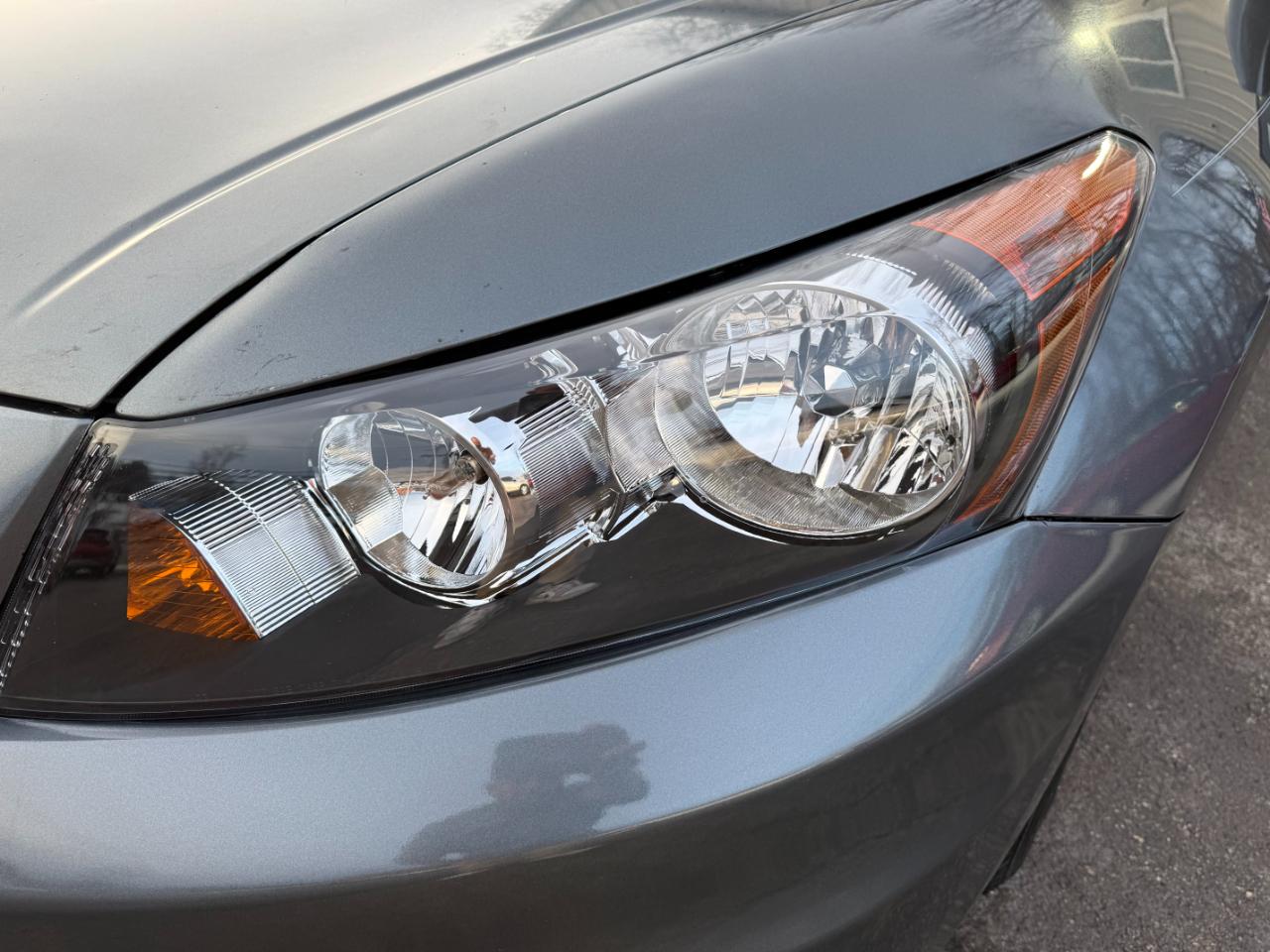 Honda Accord LX sedan AT 2012